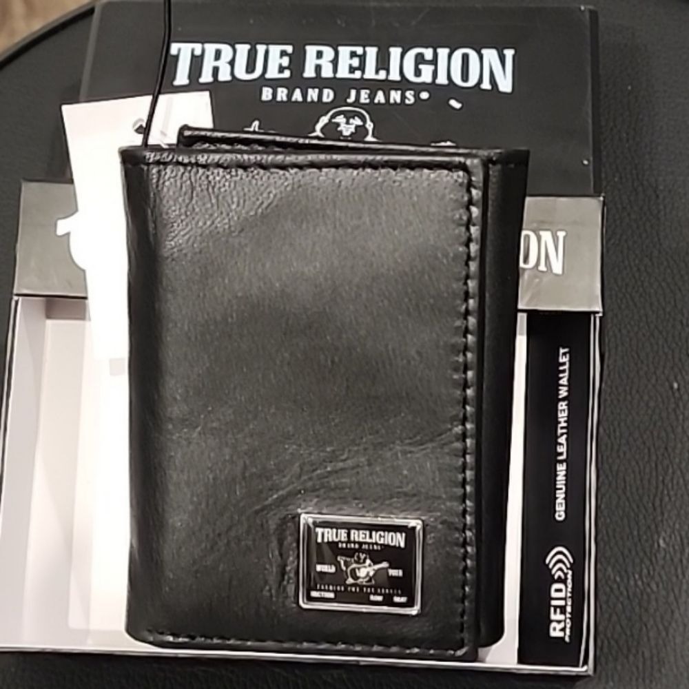 True Religion Cassius Wallet - Picture 5 of 9